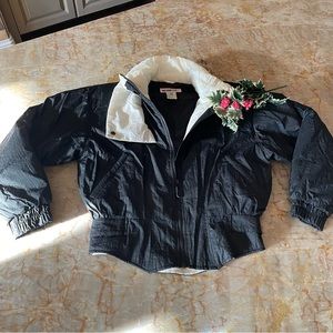 Obermeyer Fashionable Black/White Peplum Style Ski Parka 12